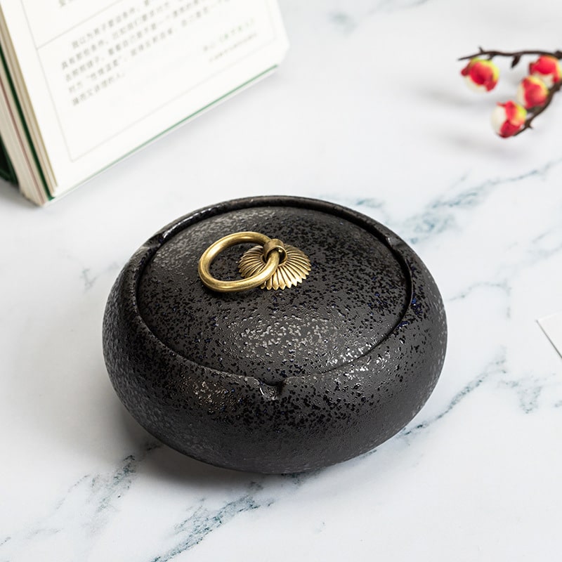 Black Ceramic Smokeless Ashtray With Lid